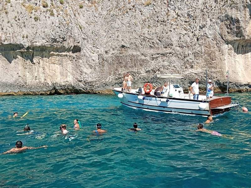 Capri Private Boat Tour with Capri Skipper