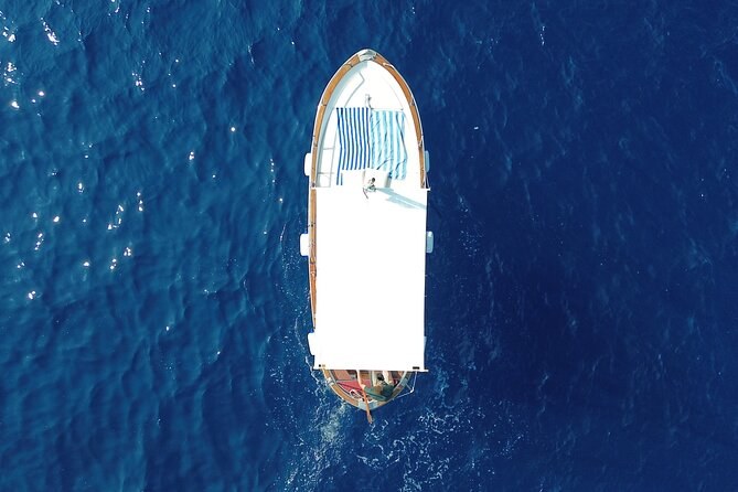 Exclusive Capri Secret Corners: Private Classic Boat Experience